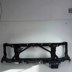 Etututkasensori OEM 4R839G768AA Range Rover Sportille