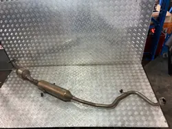 Keskivaimennin OEM PK17129 Toyota Yaris IV 1.5 Hybridille
