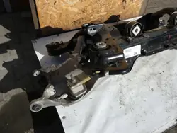 Poutre suspension arrière OEM 32315255 pour Volvo