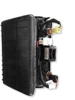 Hyundai OE 84631D7500 Aux USB Sytytin Hansikaslokero