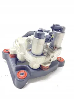 Pompe hydraulique toit pliant OEM 6775258 - Occasion
