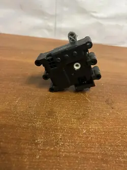 Moteur de clapet Toyota D2251 pour RAV4 I (A1) 2.0L