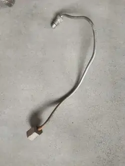 Tube distributeur carburant OEM RuRoP pour Mercedes 107