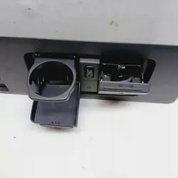 OEM A6388131002 Aschenbecher Getränkehalter Vito Viano
