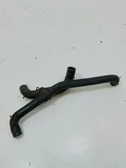 Tuyau d'eau VW Transporter T4 2.5 TDI OEM 7D0121049L