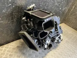 Tesla Blästerhus OEM 1931359-20-B Begagnad
