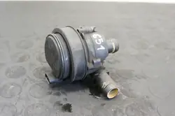 Pompe à eau Mercedes W212 A0005000686
