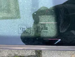 Vitre arrière droite Audi A5 OEM 8T0845300A - Occasion