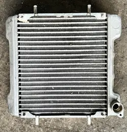 Refroidisseur d'huile Mercedes OEM A1975001600 - Occasion