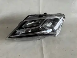 Farol dianteiro esquerdo SEAT Toledo IV usado 6JB941015