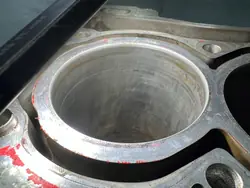 Bloc Moteur OEM 05E103023G - Un Cylindre pour Rénovation
