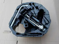 Kit cric et clé OEM pour VW Golf V Break 2007