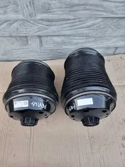 Jeep OE P68258354 Rechte Hintere Luftfeder Gebraucht