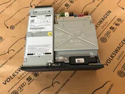 MIB2-navigointiyksikkö Audi Q3 OEM 83A035085