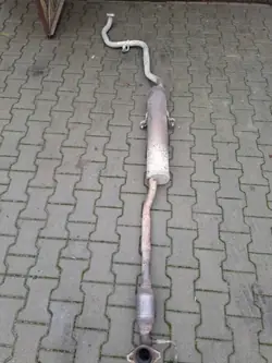 Toyota Yaris III 1.33 Silencieux Central Catalyseur OEM