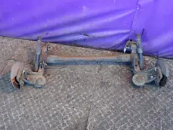 Viga do eixo traseiro Opel OE Zawada-382515-