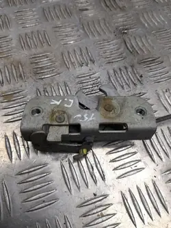 Fechadura da porta traseira esquerda Ford F150 2017