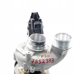 BMW Turbo OEM 7852373 F90 M5 S63M Moottorille