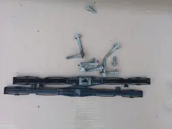 FORD KUGA MK2 kattotankit OEM - Mustat ruuvit kokonaisuus