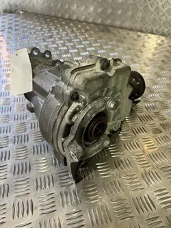 Volvo Välityslaatikko OEM 31437624 - Käytetty