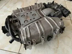 Suporte compressor suspensão OEM 06E145601BF