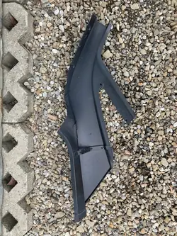 Poteau de toit garde-boue gauche arrière Audi A1 5d OEM