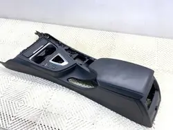 Keskikonsoli OEM LORK-389-59406 käsinojalla BMW F31