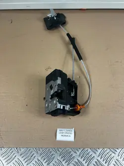 Fram vänster dörrlås Opel Meriva A 02-06