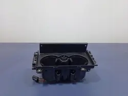 Audi SQ8 Q8 juomapidin OEM 4M8862533C - Käytetty