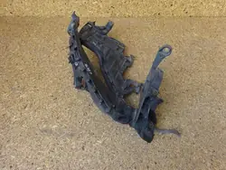 Suporte de farol direito AUDI A4 B8 8K 8K0805608A