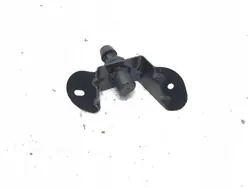 Volvo OEM 31457833 Tavaratilanluukun puskurin kiinnitys Oikea
