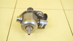 Pompe à carburant OEM 06H127025N pour 1.8 TFSI 160CH