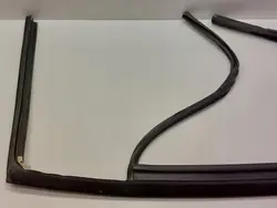 VW Tiguan dörrtätning OEM 5N0839432F höger bak