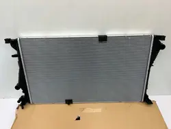 Radiador de agua RENAULT TRAFIC III 2.0 OEM