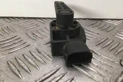 Sensor de nível dianteiro esquerdo AUDI Q7 7L0616213B