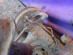 Fiat Cinquecento Seicento Bakaxelbalk OEM Zawada-382529-