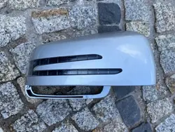 Mercedes 204 E-Klasse Rechts Spiegelabdeckung OEM 2129067301