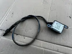 NOx-anturi OEM A0009058611 Mercedes W205:lle