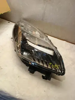 Oikea Ajovalaisin 260101724R Renault Scenic 3 Alkuperäinen