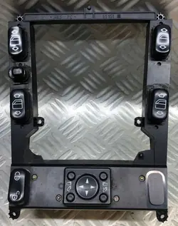 MERCEDES W163 ML Spiegelglas Paneel A1638205010