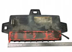 Boîte à fusibles Volvo OEM 21043939 - État utilisé