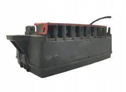 Volvo sulakekotelo OEM 21043939 - Käytetty kunto