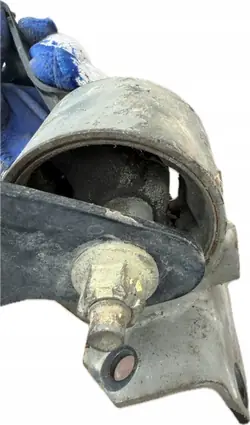 Soporte de Caja OEM Łapacab para Nissan Cabstar Renault Maxity