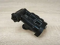Termostaatin kotelo OEM 8678822 BMW 840i:lle