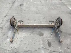 Poutre d'essieu arrière OEM 8200267979 Renault Trafic II