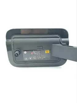 Trappe à carburant Jeep OEM 68428038AE pour Grand Cherokee V 2022