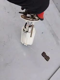 Bomba de combustível Renault Grand Scenic III 1.4 Turbo OEM 172020059R