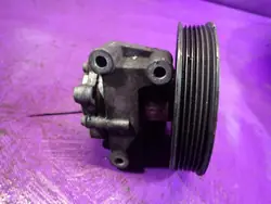 Pompe de direction assistée Mercedes C-Class W203 2.2 CDI A0024669301
