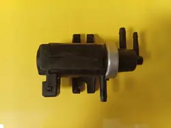 Válvula de vácuo Volvo V40 30618057