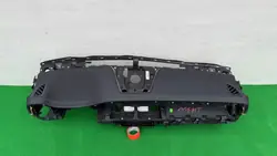 Mercedes X-Class X470 Instrumentbrädeskonsol OEM 681005XA1A